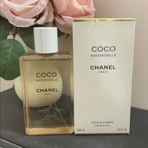 CHANEL Coco Mademoiselle Body Oil in White and Gold